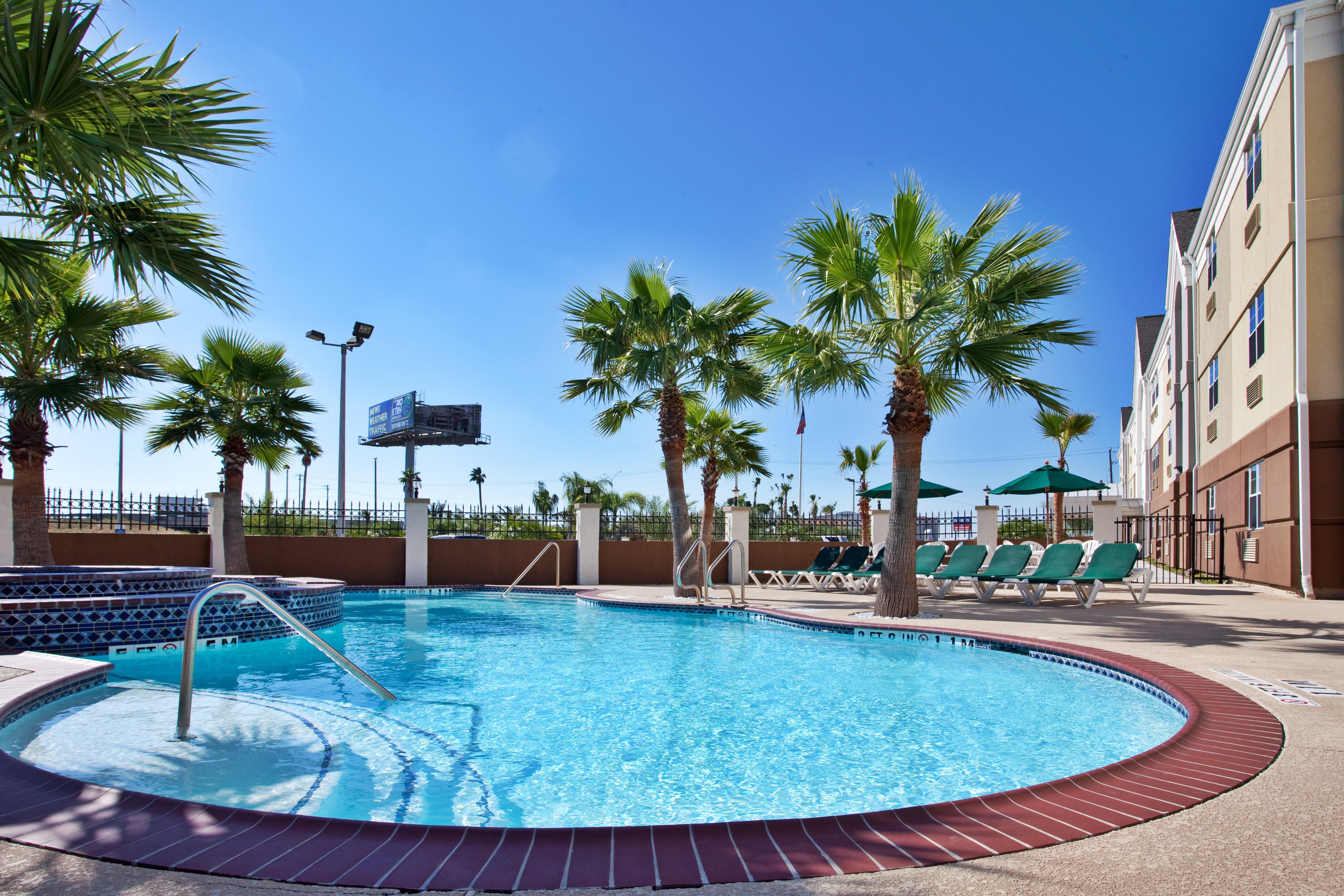 Candlewood Suites Galveston By Ihg Bagian luar foto